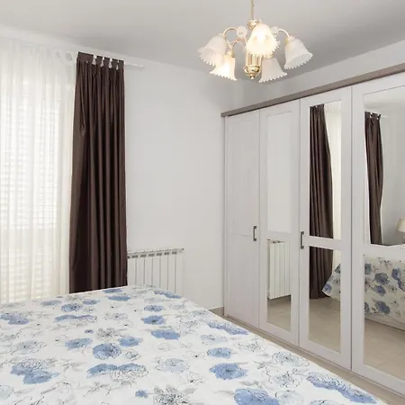 Apartments Lovric Vodice Exterior photo