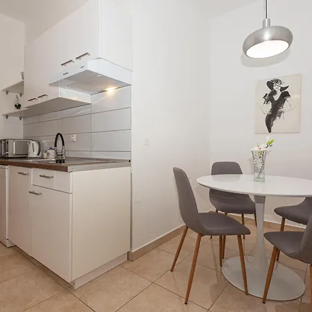 Apartments Lovric Vodice Exterior photo