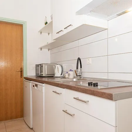 Apartments Lovric Vodice Exterior photo