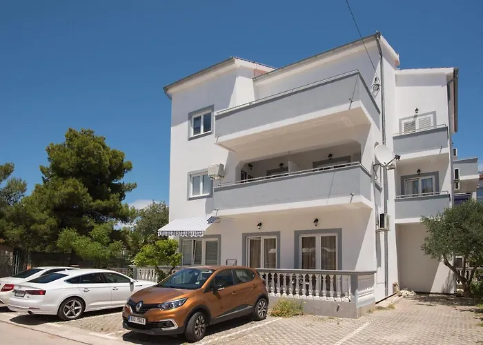 Apartments Lovric