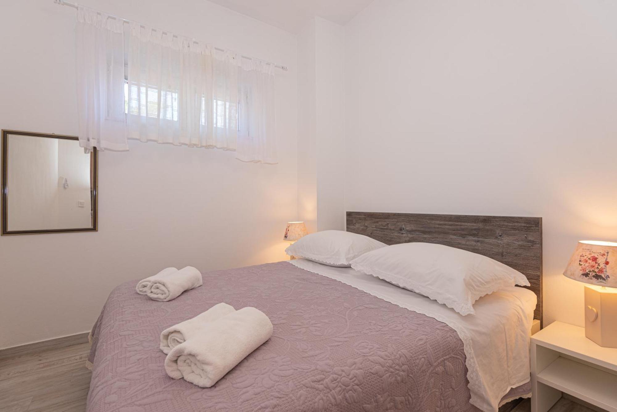 Lovric * Vodice